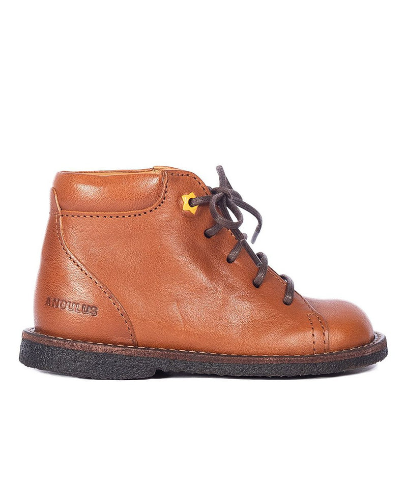 Angulus Lace-up shoe with star-shaped contrast eyelet Cognac