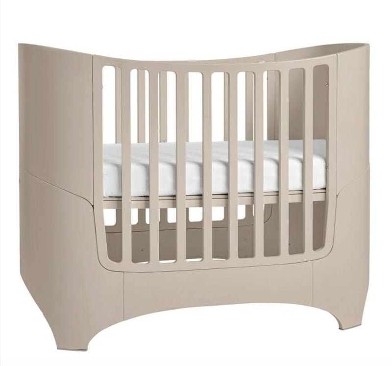 Leander Classic Baby-Junior Bed Cappuccino