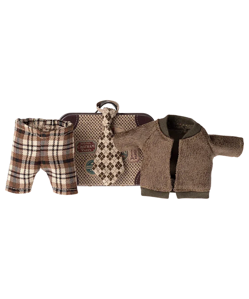 Maileg Jacket Pants And Tie In Suitcase Grandpa Mouse