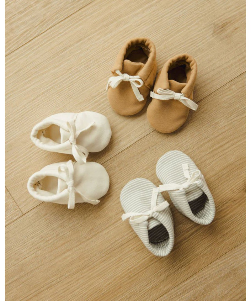 Quincy Mae Baby Booties Golden