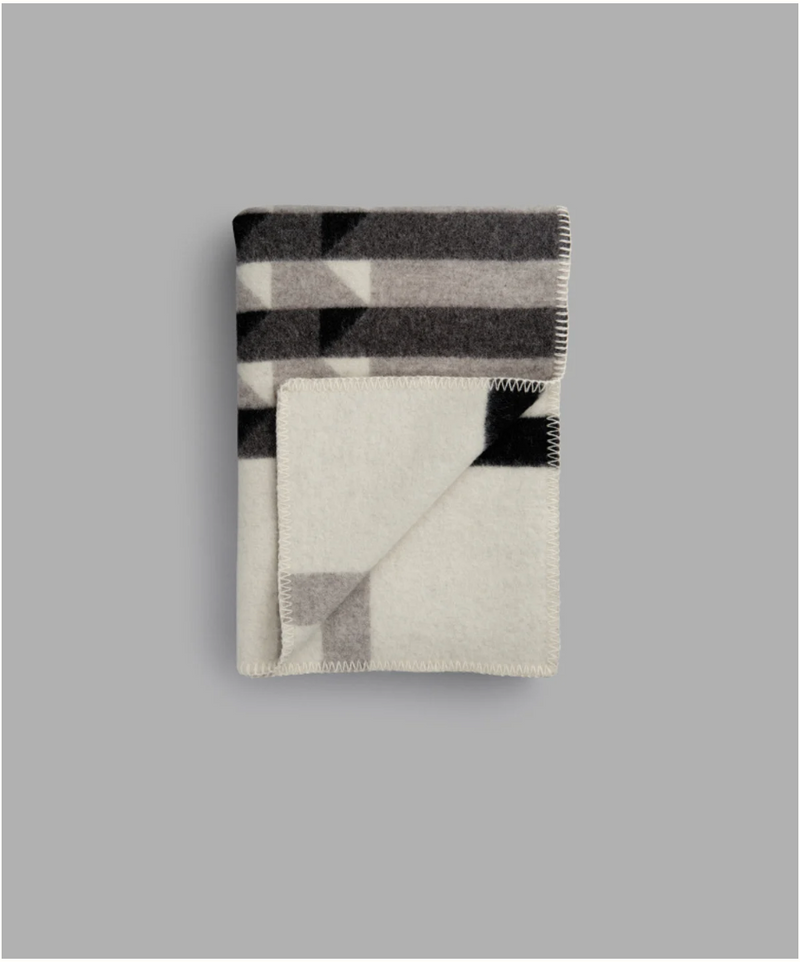 Roros Tweed Kvam Greyscale Throw