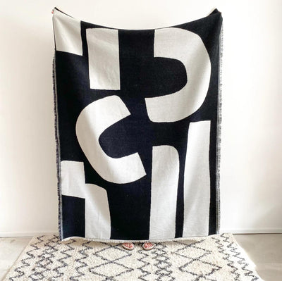 Sophie Home Ilo Merino Wool Throw: Mono